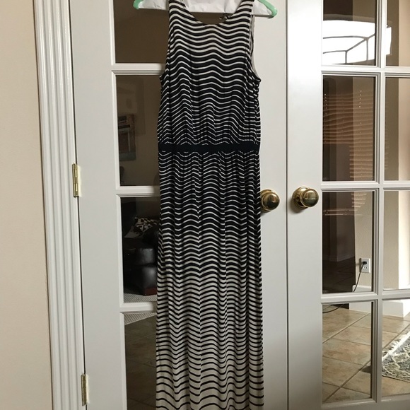 LOFT Dresses & Skirts - Loft small petite maxi